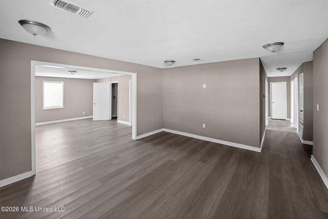 2920 Lakewood Drive, Jackson, MS 39212