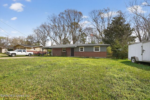 2920 Lakewood Drive, Jackson, MS 39212