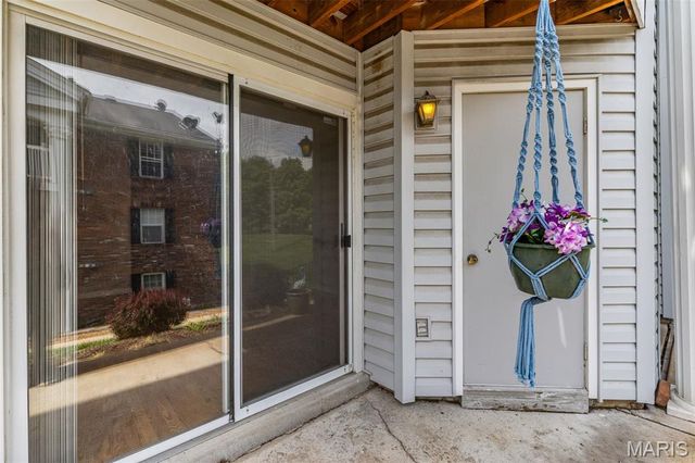 1948 Marine Terrace Drive B, St Louis, MO 63146