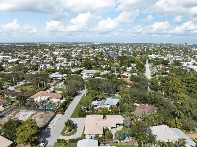 2642 NE 26th Terrace, Lighthouse Point, FL 33064