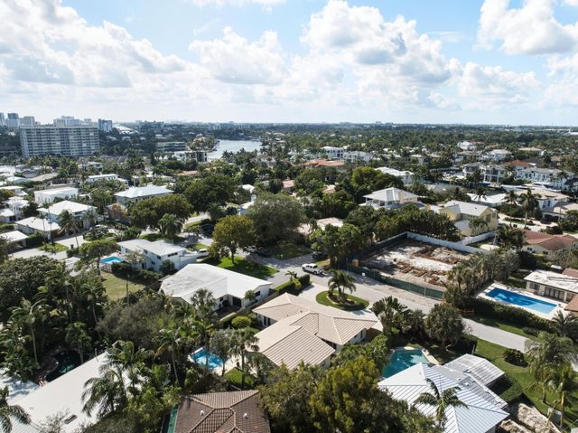 2642 NE 26th Terrace, Lighthouse Point, FL 33064