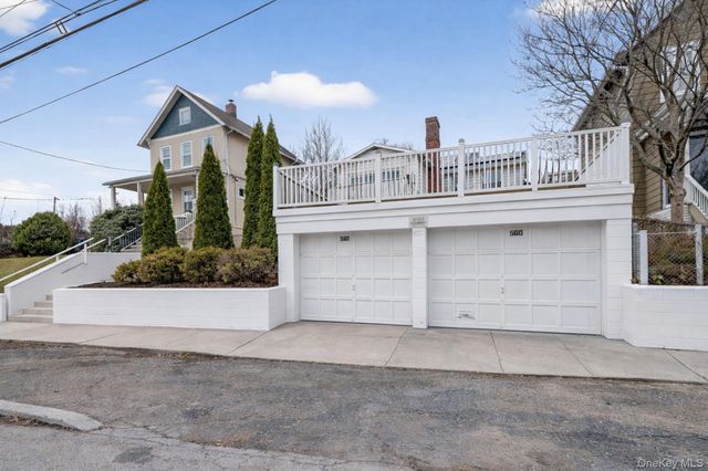 560 Locust Avenue, Port Chester, NY 10573
