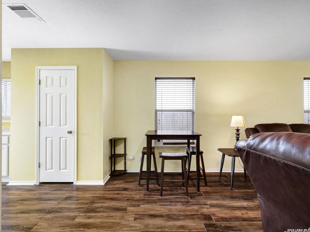 8806 Mission Top, San Antonio, TX 78223