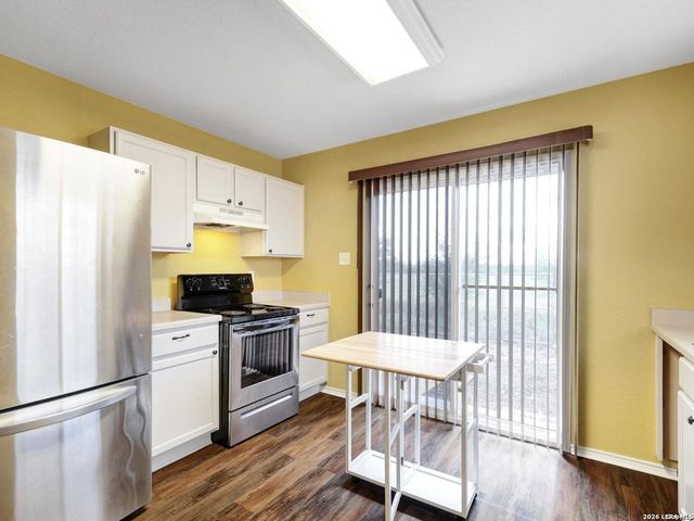 8806 Mission Top, San Antonio, TX 78223