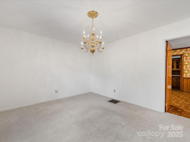 512 Holiday Road, Gastonia, NC 28054