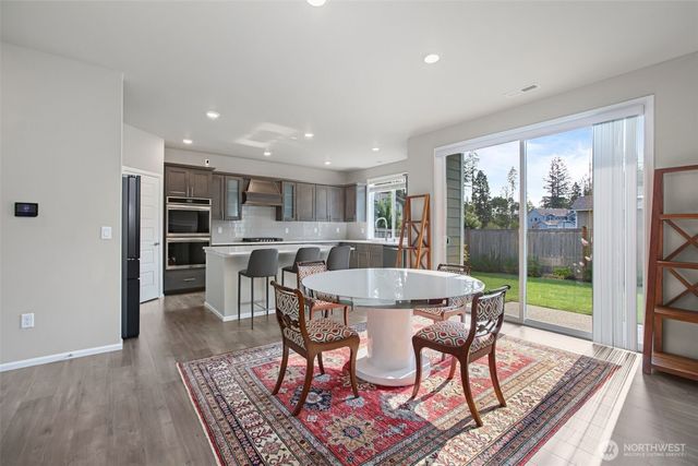 17657 130th Ave E, Puyallup, WA 98374