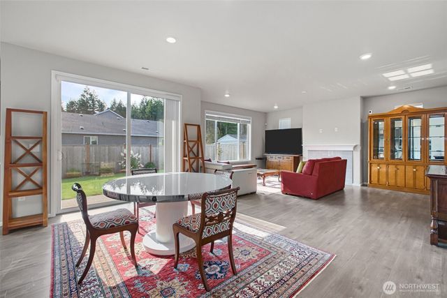 17657 130th Ave E, Puyallup, WA 98374