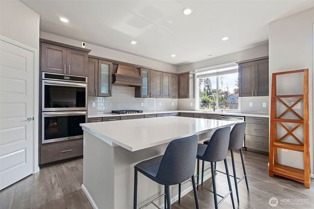 17657 130th Ave E, Puyallup, WA 98374