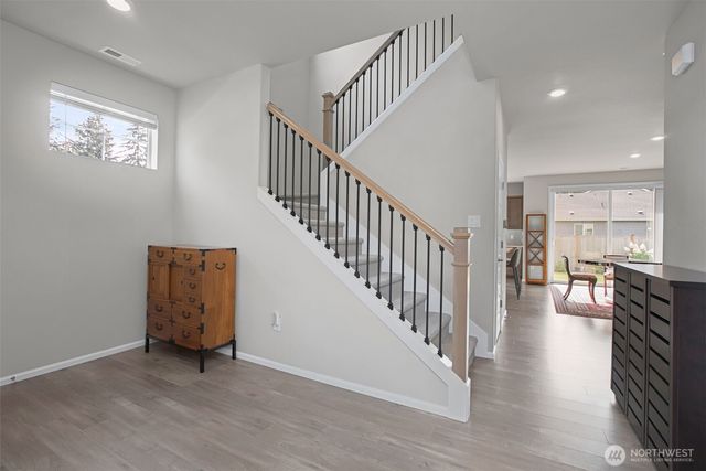 17657 130th Ave E, Puyallup, WA 98374