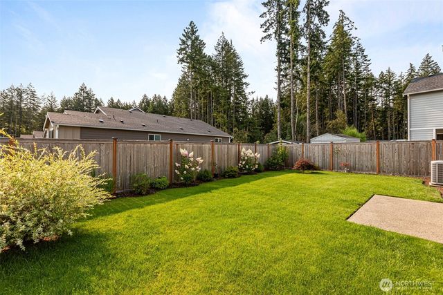 17657 130th Ave E, Puyallup, WA 98374