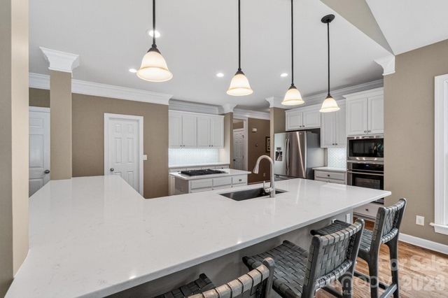 12230 Farnborough Road, Huntersville, NC 28078
