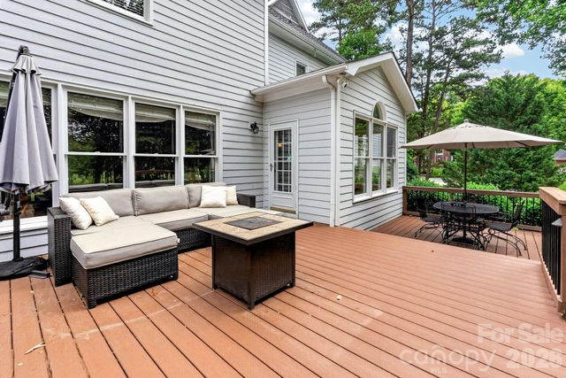 12230 Farnborough Road, Huntersville, NC 28078