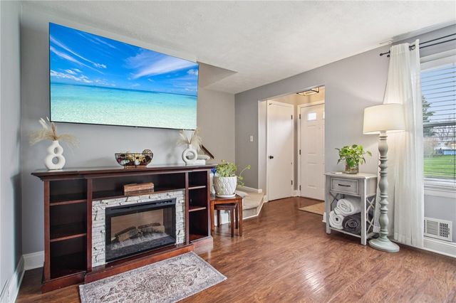 173 Eaton Road, Irondequoit, NY 14617