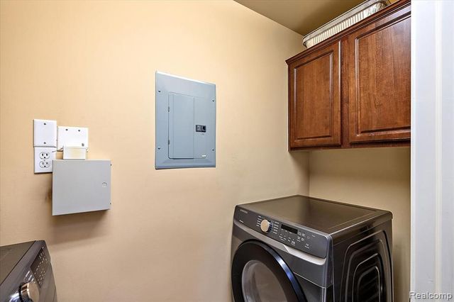 24009 Vance Avenue, Hazel Park, MI 48030