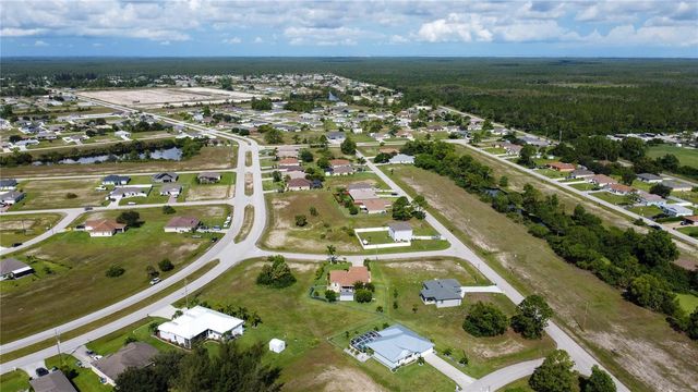 4239 E GATOR CIRCLE, Cape Coral, FL 33909