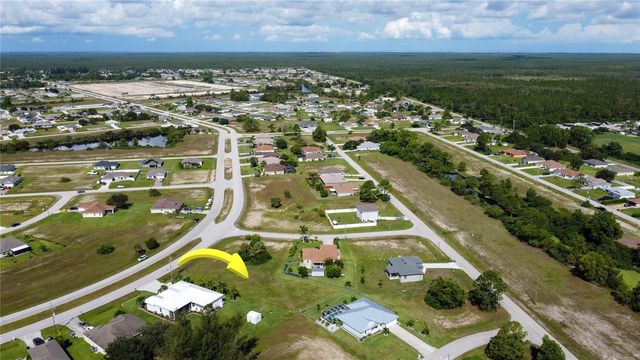 4239 E GATOR CIRCLE, Cape Coral, FL 33909