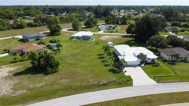 4239 E GATOR CIRCLE, Cape Coral, FL 33909