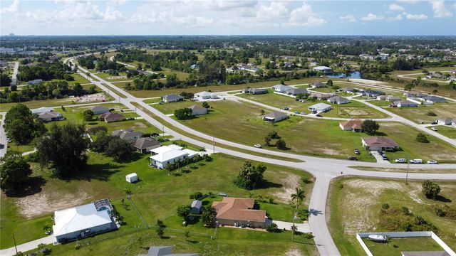 4239 E GATOR CIRCLE, Cape Coral, FL 33909