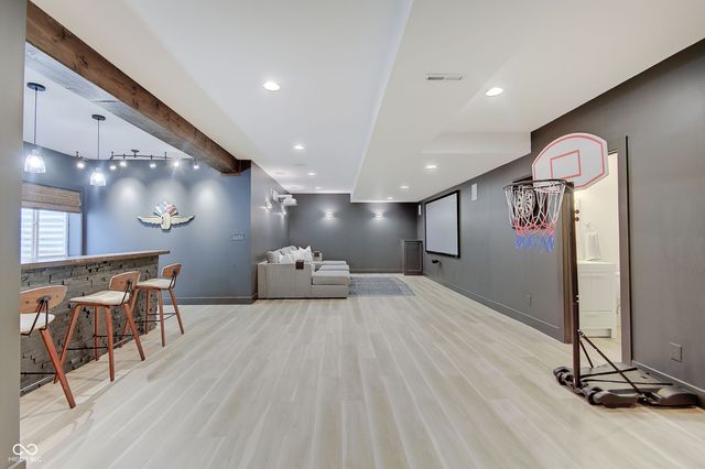 3219 Cimmaron Ash Drive, Zionsville, IN 46077