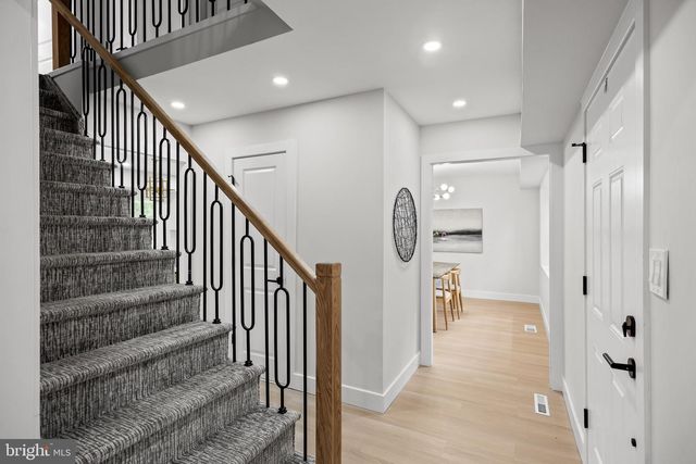 6 HASTING LN, Willingboro, NJ 08046