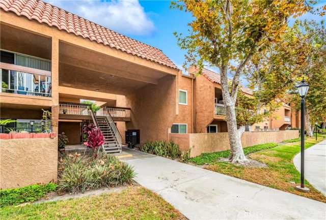 6600 Warner Ave 229, Huntington Beach, CA 92647