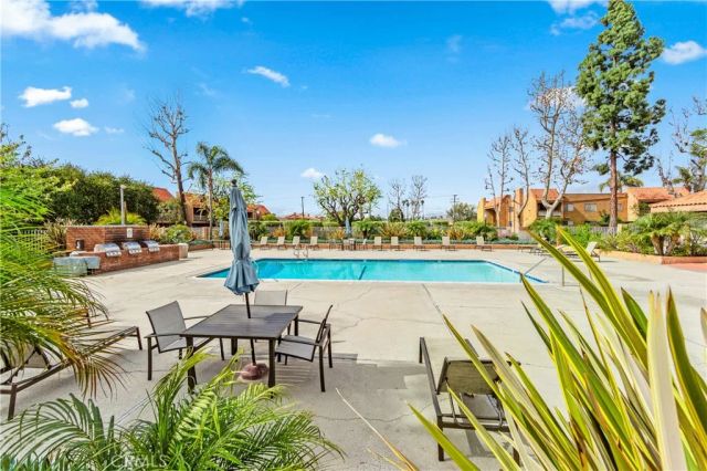 6600 Warner Ave 229, Huntington Beach, CA 92647
