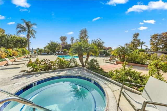 6600 Warner Ave 229, Huntington Beach, CA 92647