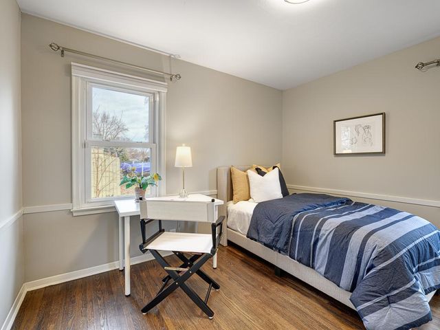 4246 Oak Drive Lane, Minnetonka, MN 55343