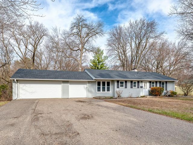 4246 Oak Drive Lane, Minnetonka, MN 55343