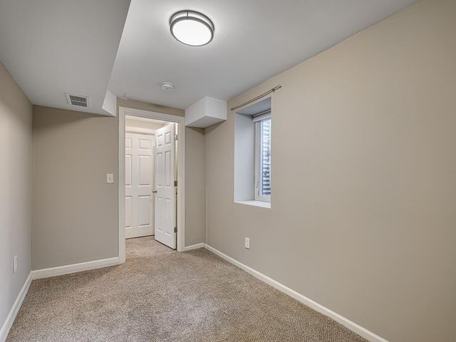 4246 Oak Drive Lane, Minnetonka, MN 55343