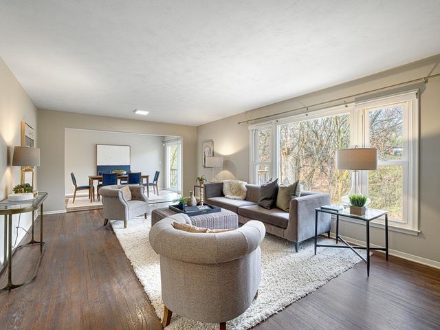 4246 Oak Drive Lane, Minnetonka, MN 55343