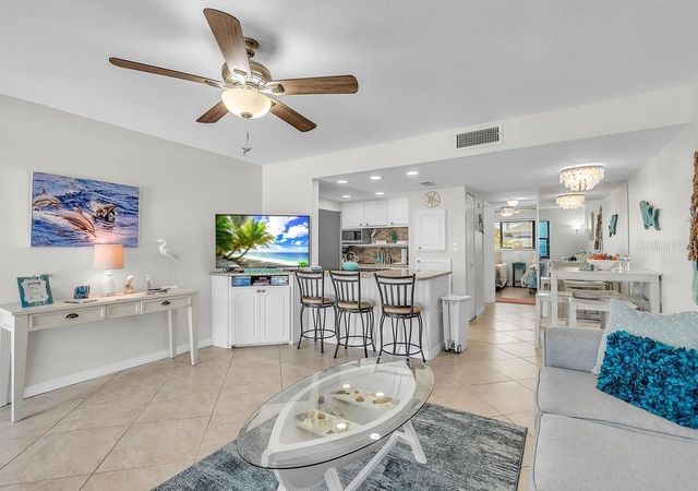 8470 W GULF BOULEVARD 210, Treasure Island, FL 33706