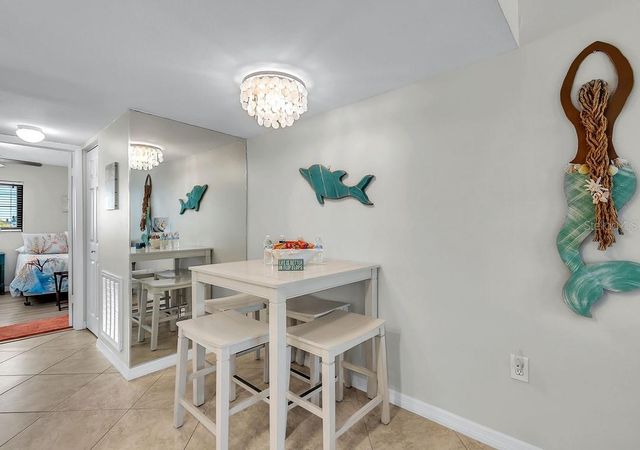 8470 W GULF BOULEVARD 210, Treasure Island, FL 33706