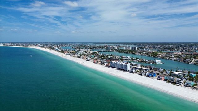 8470 W GULF BOULEVARD 210, Treasure Island, FL 33706