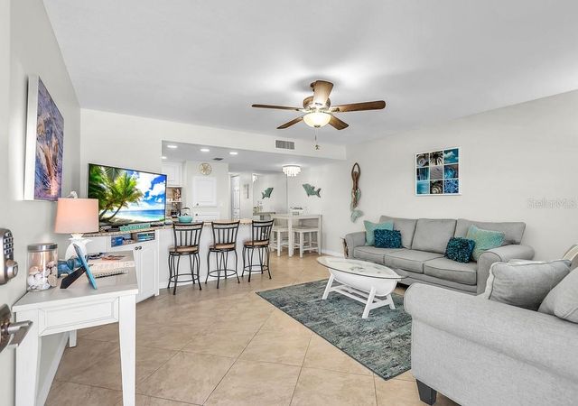 8470 W GULF BOULEVARD 210, Treasure Island, FL 33706