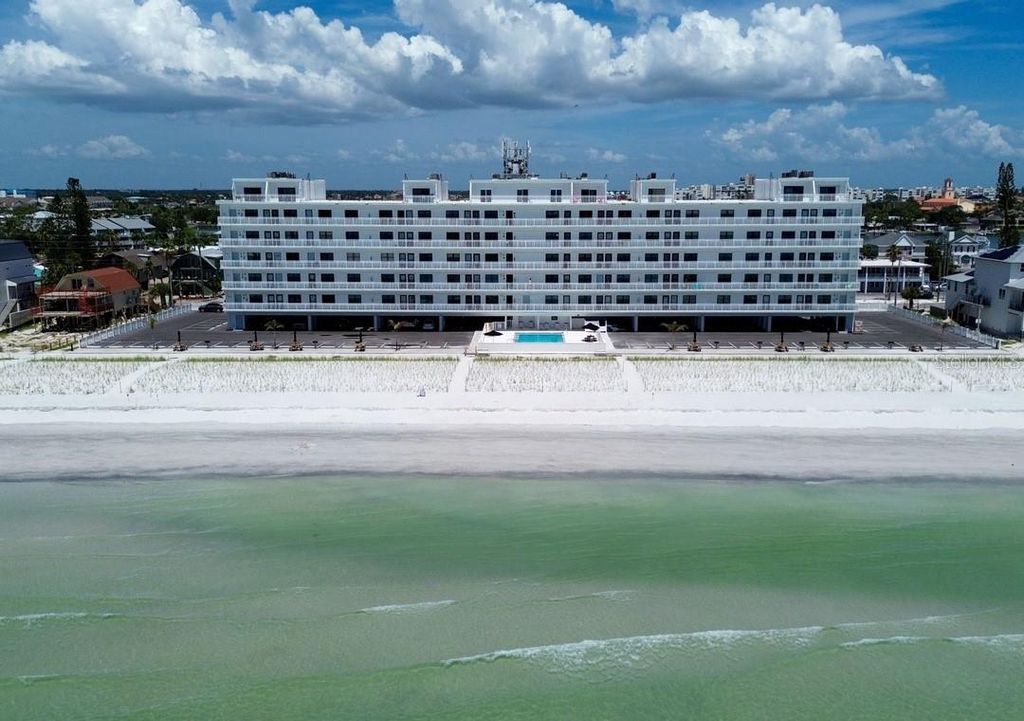 8470 W GULF BOULEVARD 210, Treasure Island, FL 33706