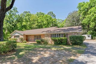 4110 Lake Circle, Mobile, AL 36693