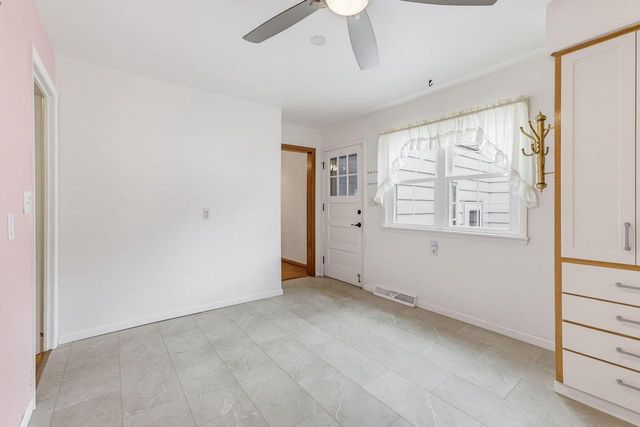 11911 N Wauwatosa ROAD, Mequon, WI 53097