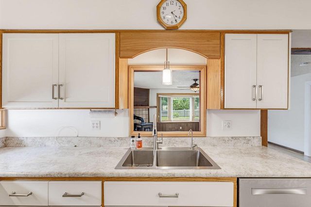 11911 N Wauwatosa ROAD, Mequon, WI 53097