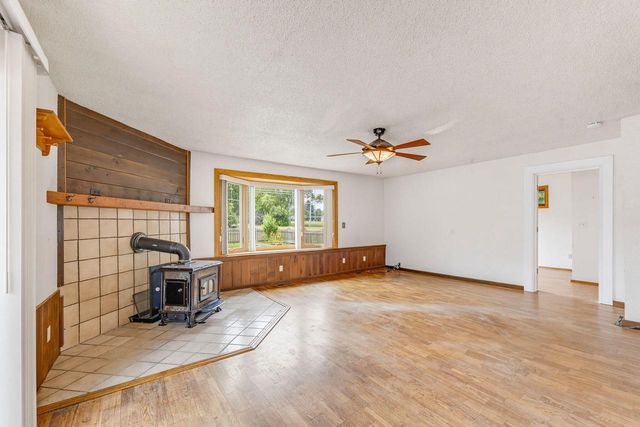 11911 N Wauwatosa ROAD, Mequon, WI 53097