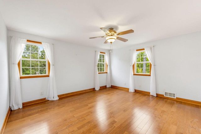 11911 N Wauwatosa ROAD, Mequon, WI 53097