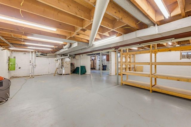 11911 N Wauwatosa ROAD, Mequon, WI 53097