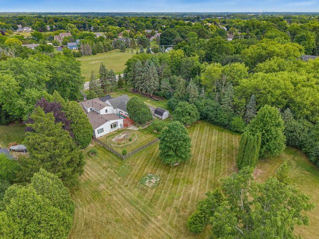 11911 N Wauwatosa ROAD, Mequon, WI 53097