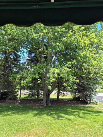 11911 N Wauwatosa ROAD, Mequon, WI 53097