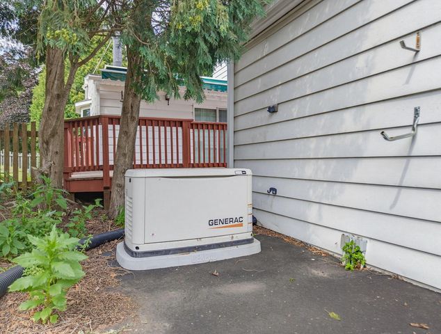 11911 N Wauwatosa ROAD, Mequon, WI 53097