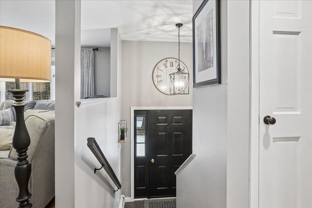 12 Old Gordon Road, Brentwood, NH 03833