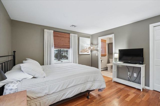 12 Old Gordon Road, Brentwood, NH 03833