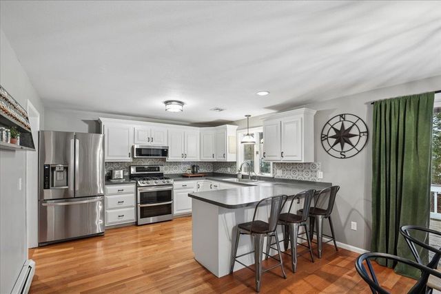 12 Old Gordon Road, Brentwood, NH 03833