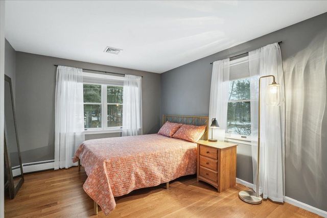 12 Old Gordon Road, Brentwood, NH 03833