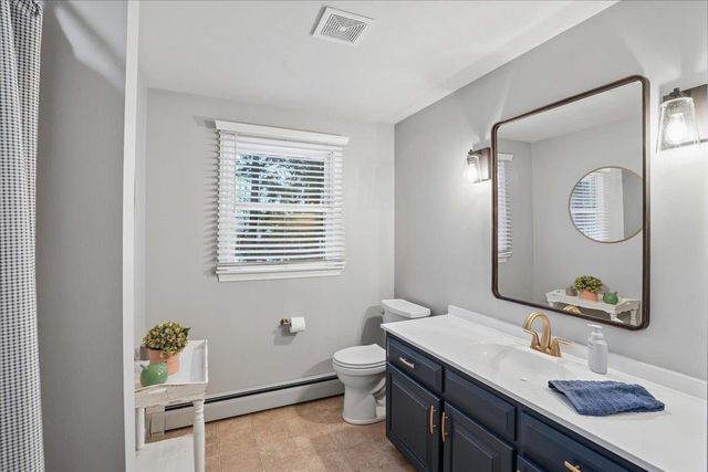 12 Old Gordon Road, Brentwood, NH 03833